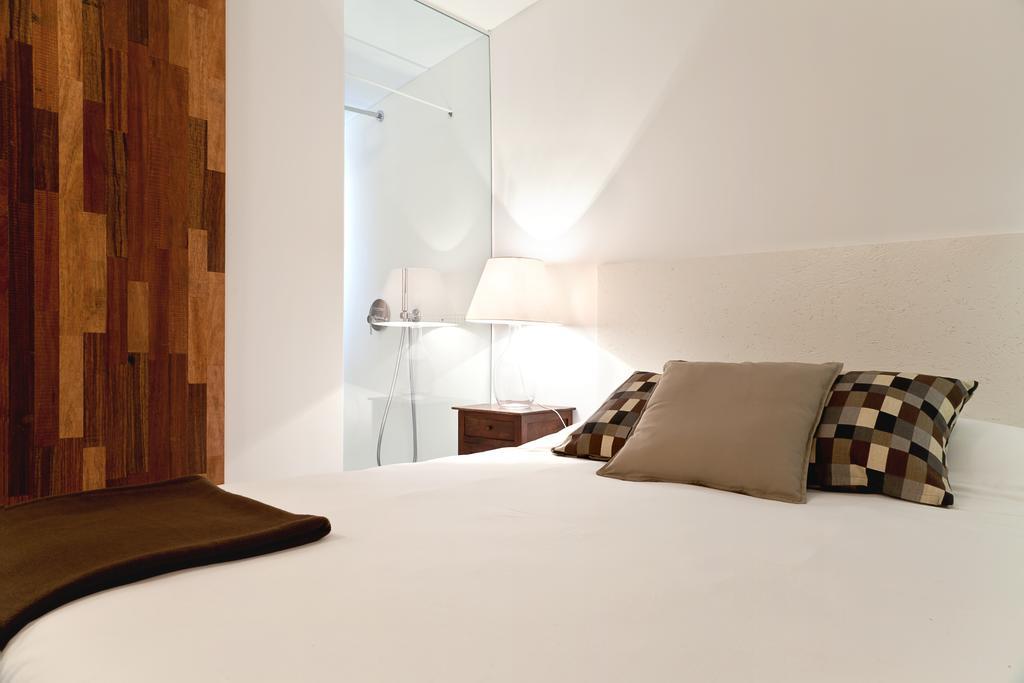 Santa Bica Eat Drink & Sleep Bed & Breakfast Lisbon Room photo