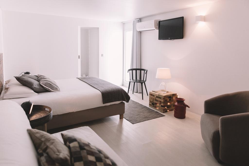 Santa Bica Eat Drink & Sleep Bed & Breakfast Lisbon Exterior photo