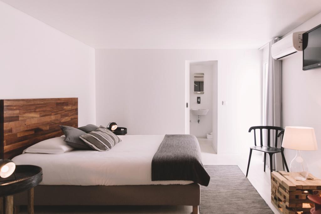 Santa Bica Eat Drink & Sleep Bed & Breakfast Lisbon Exterior photo