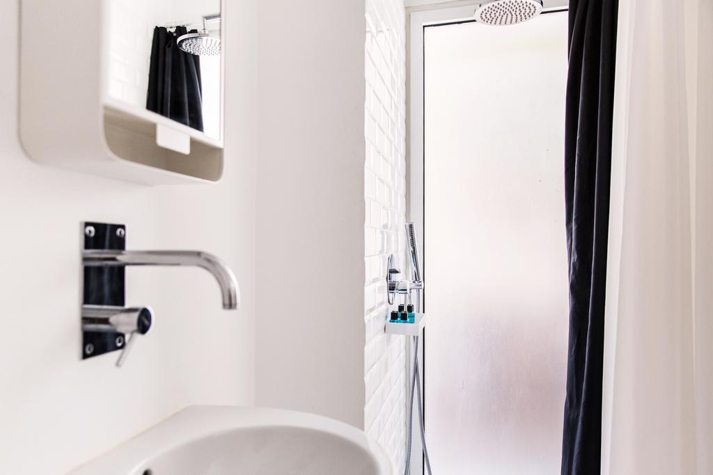 Santa Bica Eat Drink & Sleep Bed & Breakfast Lisbon Exterior photo